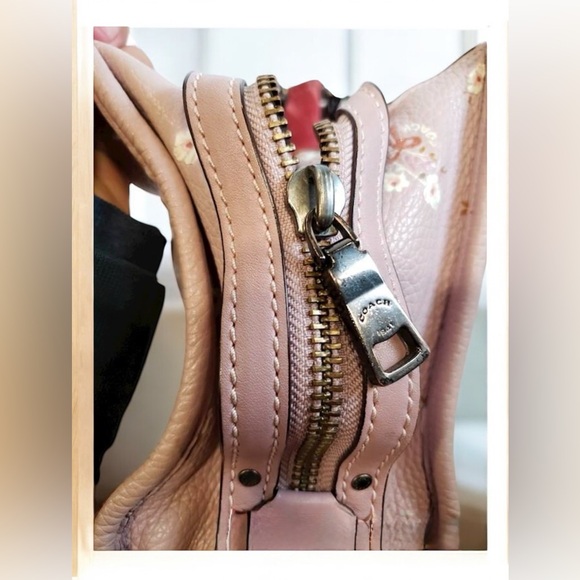 COACH Rogue 25 Floral Sequin Bow Print Handbag Purse - Mauve 29216 EUC - Picture 7 of 10